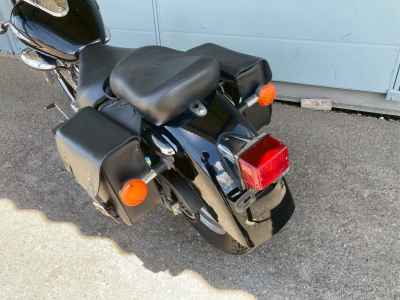 Suzuki Intruder 250LC