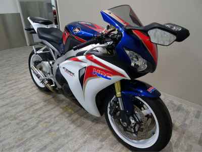 Honda CBR1000RR 2011