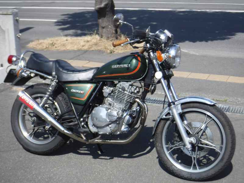 Suzuki GN250E