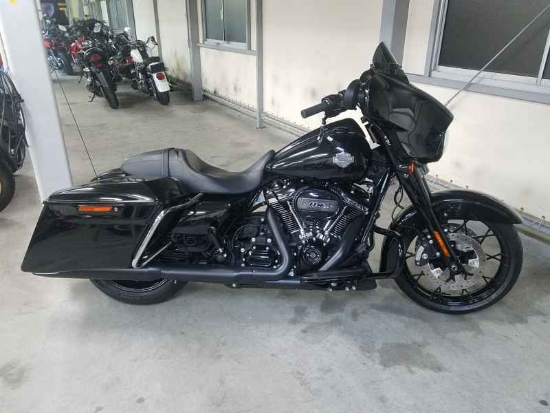 Harley-Davidson Street Glide FLHXS1690 2023