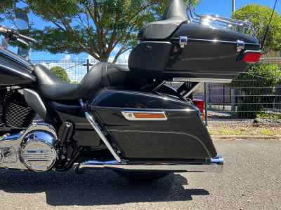 Harley-Davidson Electra Glide FLHTCU1690 2015