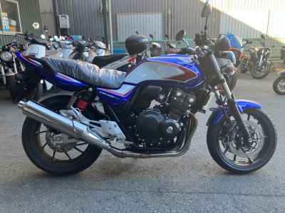 Honda CB400SF 2022