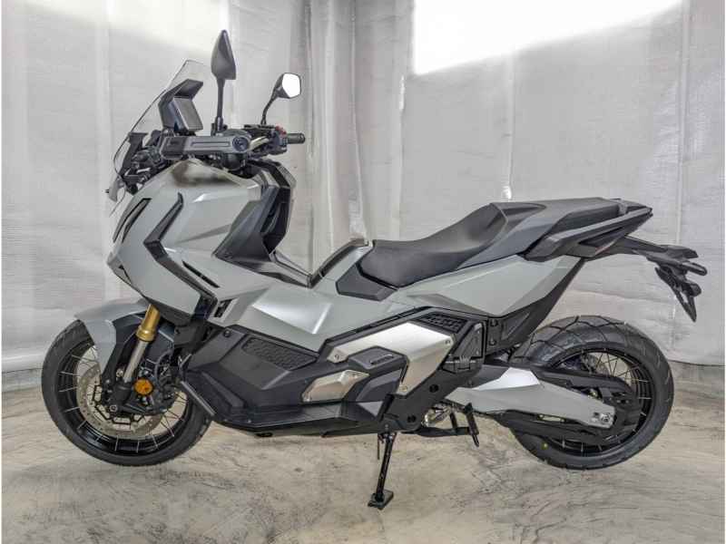 Honda X-Adv 750 2025