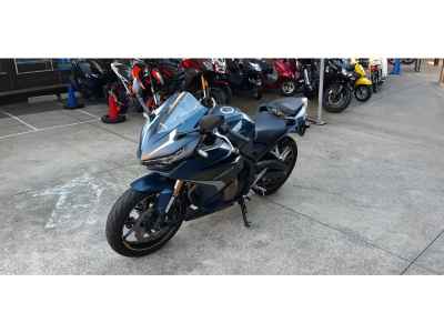 Honda CBR400R 2022