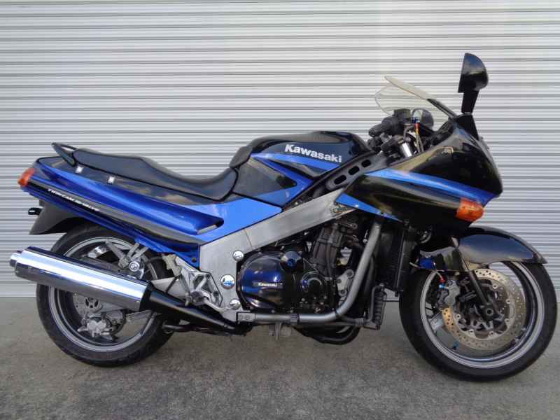 Kawasaki ZZR1100