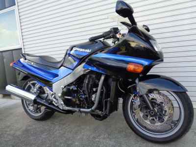 Kawasaki ZZR1100