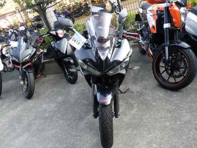 Yamaha YZF-R25 2015