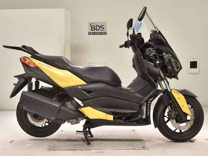 Yamaha XMAX 250