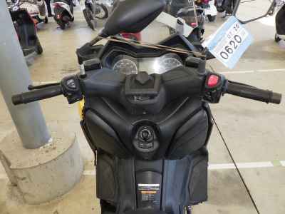 Yamaha XMAX 250