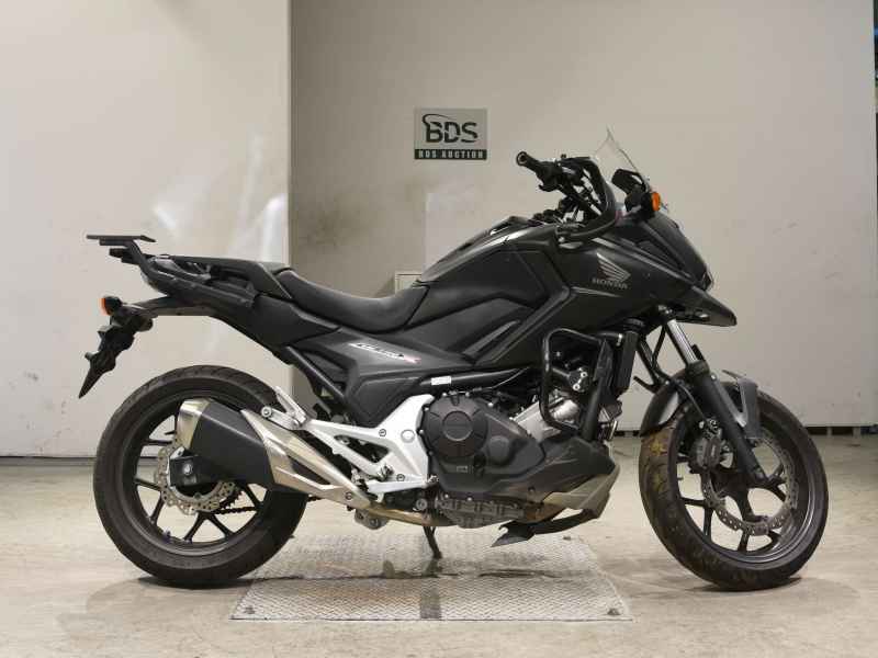 Honda NC750X 2016