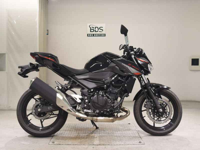 Kawasaki Z400 2025