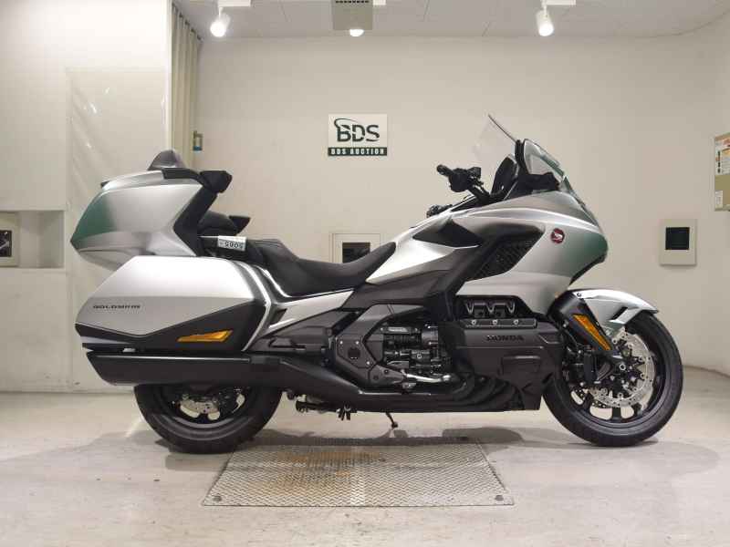 Honda GL1800 Gold Wing Tour DCT 2025