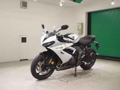 Triumph Daytona 660 2024