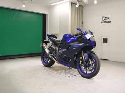 Yamaha YZF-R7 2025