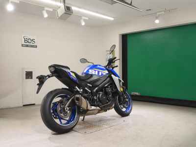 Suzuki GSX-S1000 2022