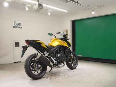 Honda CB750 2025