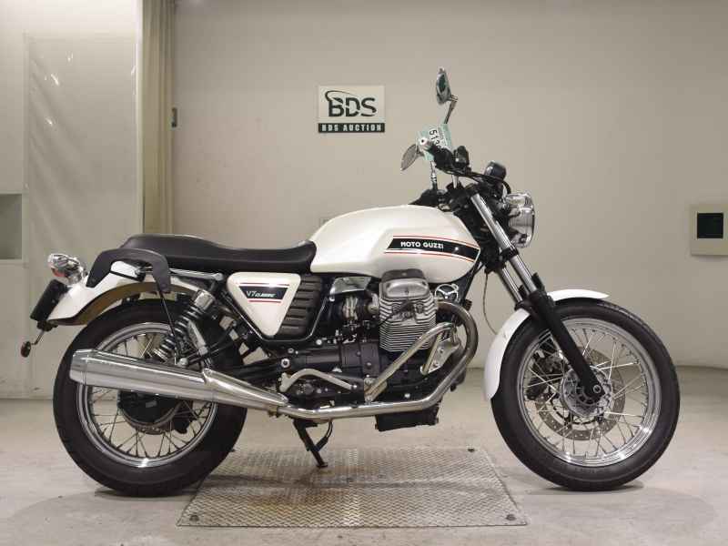 Moto Guzzi V7 Classic 2013