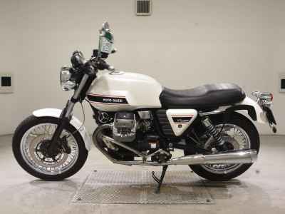 Moto Guzzi V7 Classic 2013