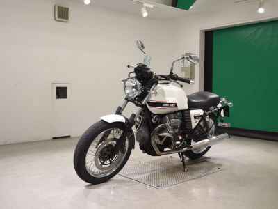 Moto Guzzi V7 Classic 2013