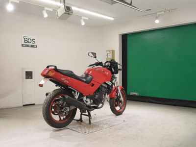 Kawasaki GPX250R