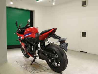 Honda CBR650F 2025