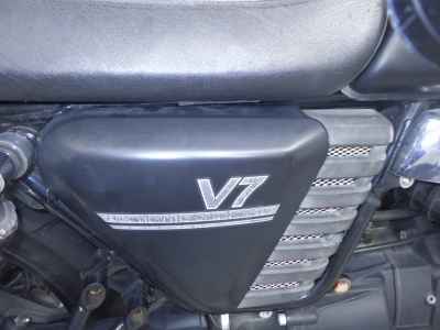 Moto Guzzi V7 Stone 2014