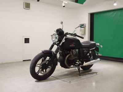 Moto Guzzi V7 Stone 2014
