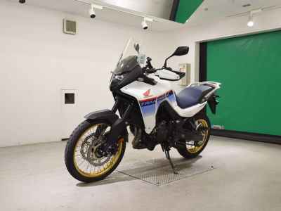 Honda Transalp 750 2023