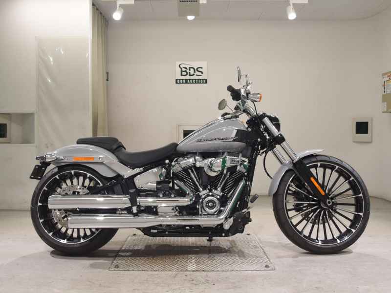 Harley-Davidson Breakout FXBR1920 2025