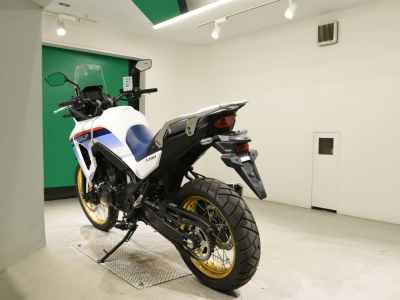 Honda Transalp 750 2023