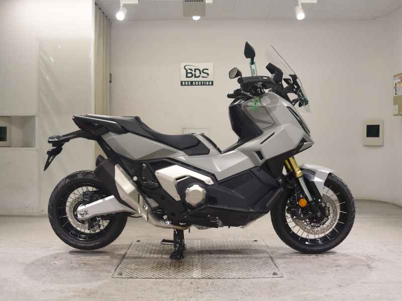 Honda X-Adv 750 2025