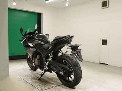 Honda CBR400R 2022