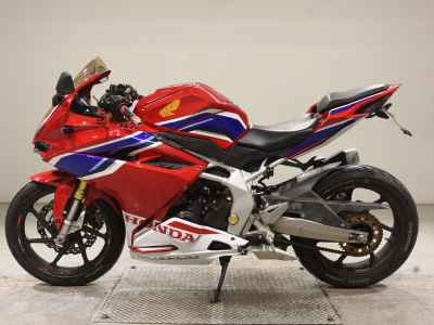 Yamaha CBR250RR