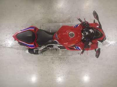 Yamaha CBR250RR