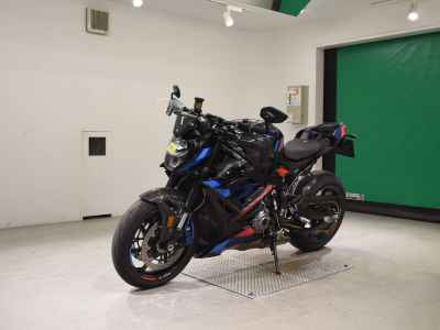 BMW M1000R 2023