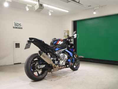 BMW M1000R 2023