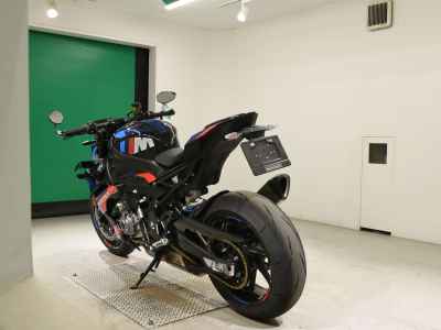 BMW M1000R 2023
