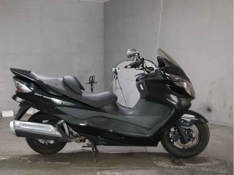 Suzuki Skywave 250S