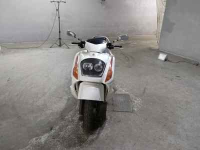 Suzuki Gemma 250