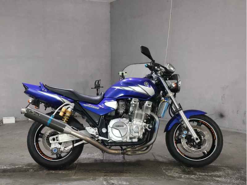 Yamaha XJR1300 2005