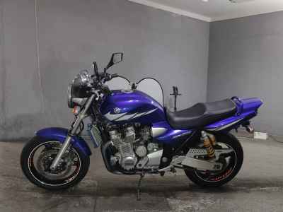 Yamaha XJR1300 2005