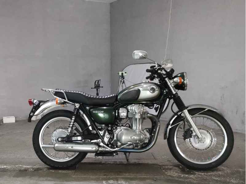 Kawasaki W800 2011