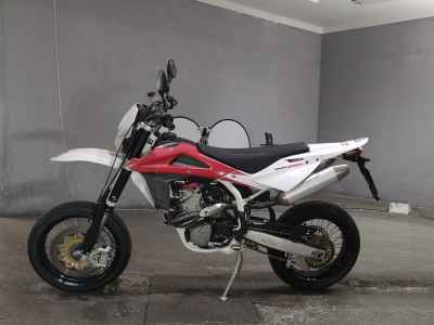 Husqvarna SM450R 2011