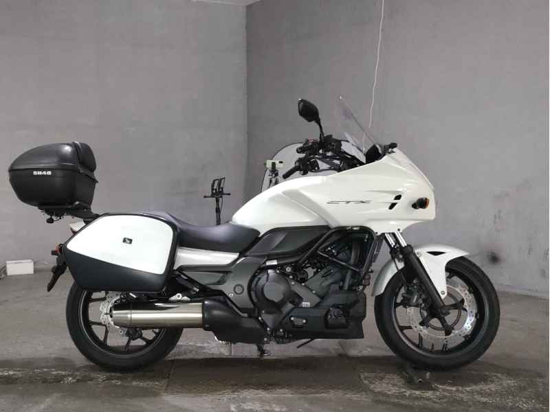 Honda CTX700 2016