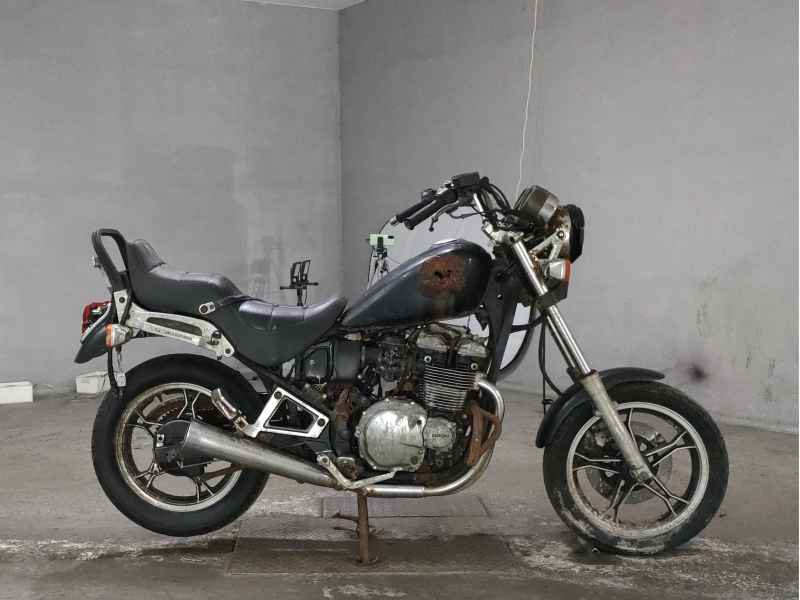 Suzuki GSX550L