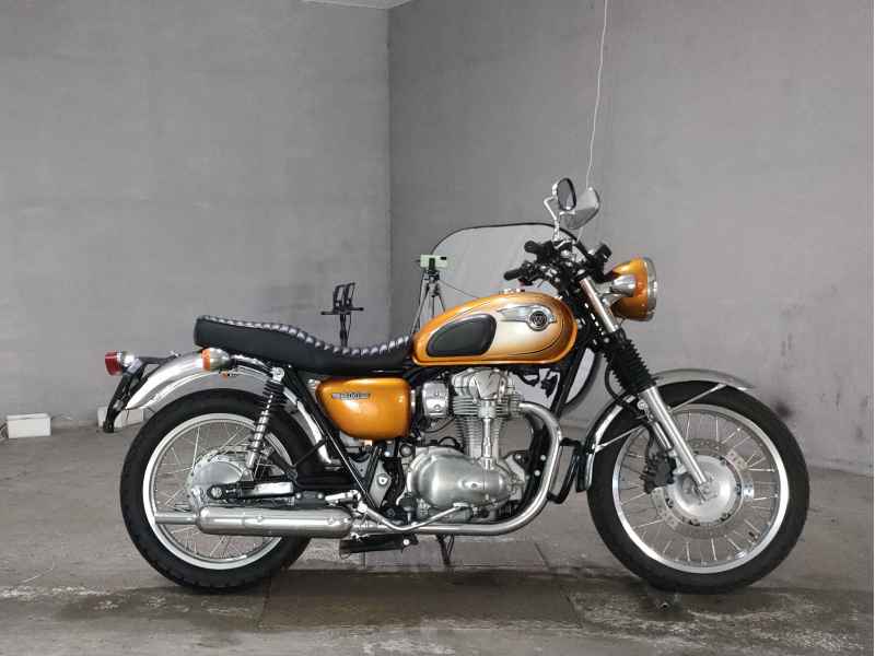 Kawasaki W800 2011