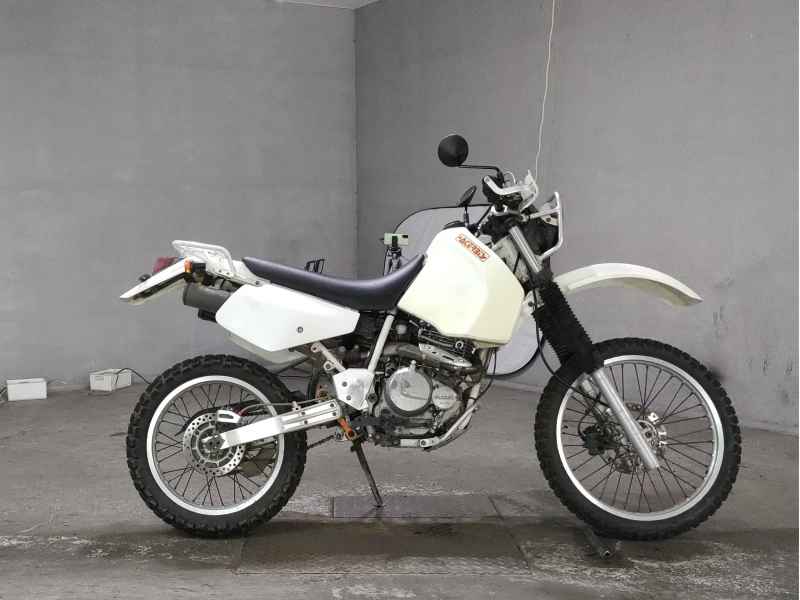 Suzuki Djebel 250
