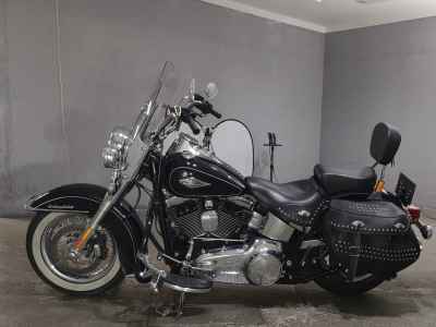Harley-Davidson FLSTC1580 2015