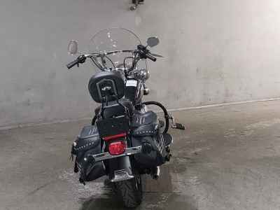 Harley-Davidson FLSTC1580 2015