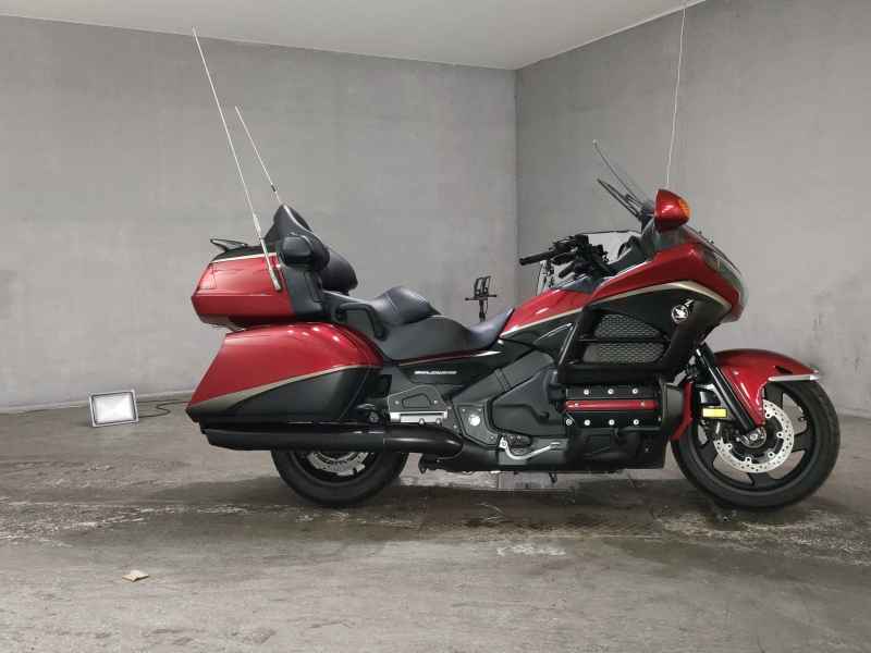Honda GL1800 Gold Wing 2015